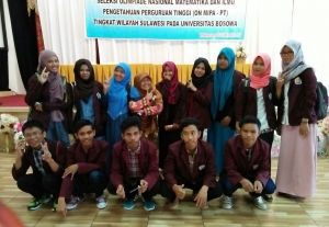 Tim FMIPA saat mengikuti ON MIPA 2017 di Universitas Bosowa, Makassar, Sulsel. (Foto ist)